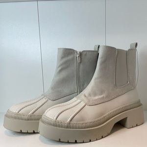 Off white boots